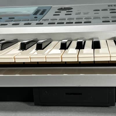 KORG Synthesizer PA 50 SD image 15