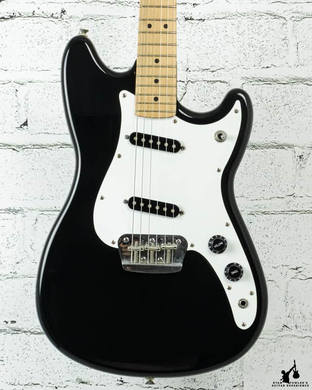 1994 Fender Duo Sonic Black w/gigbag image 1
