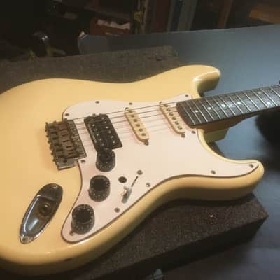 ESP pre lawsuit ⚖️ 400 series Strat 1980  - Olympic White image 2