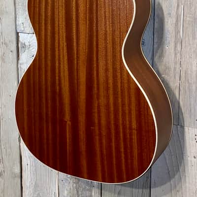 Alvarez RF26 Regent OM/Folk Acoustic Natural Complete with Killer Gig Bag  & Guitar Wall Hanger ! image 10