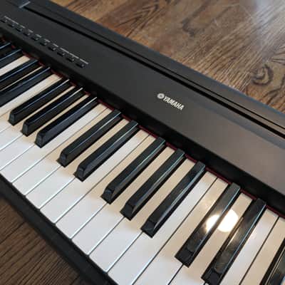 Yamaha P85 digital piano image 4