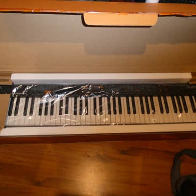 Studiologic Numa Compact 2x 88-Key Semi-Weighted Piano 2018 - Black image 19