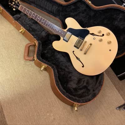 Gibson ES-335 Custom Shop1984 White Pearl image 1