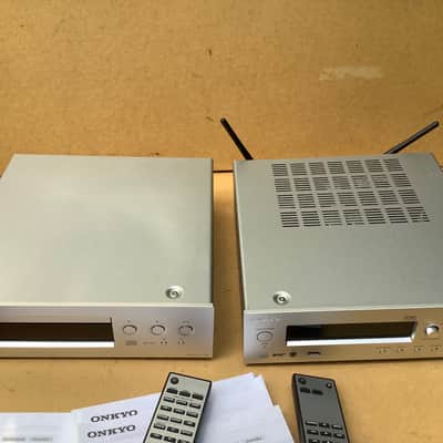Onkyo C 755 and R-N855 R N 855 / compact disc player and network receiver amplifier / complete set with remotes image 3