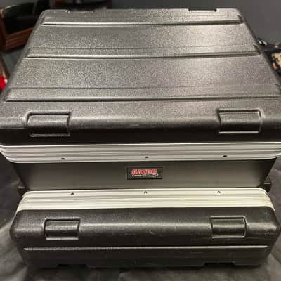 GGator GRC-8X2 8U Top / 2U Front Console Audio Rackator image 2