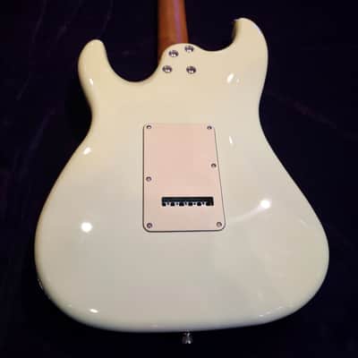 Jet Guitars JS-400 JS400 OW, HSS Ceramic pickups, solid basswood body, 22 frets roasted maple neck, 2 point tremolo Free Setup image 7