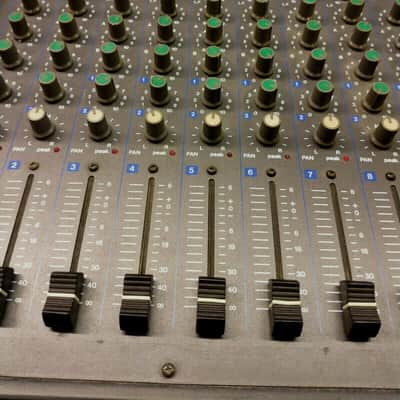 Montarbo 716 Stereo POWERMIXER 12/16-Kanal, 2 x 350 Watt, 10-Band-Graphic EQ, High Quality! image 5