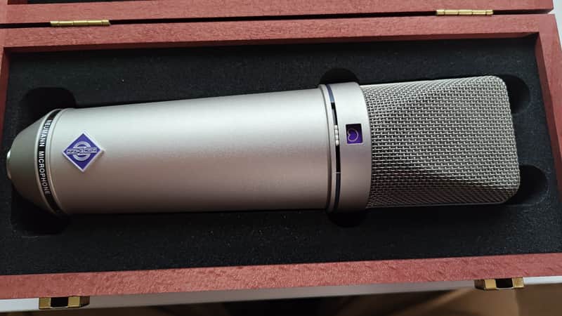 Neumann U 87 Ai Large Diaphragm Multipattern Condenser Microphone