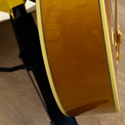 New/Unplayed Epiphone Broadway Reissue with Pau Ferro Fretboard 2019 - 2022 - Vintage Natural with Case image 3