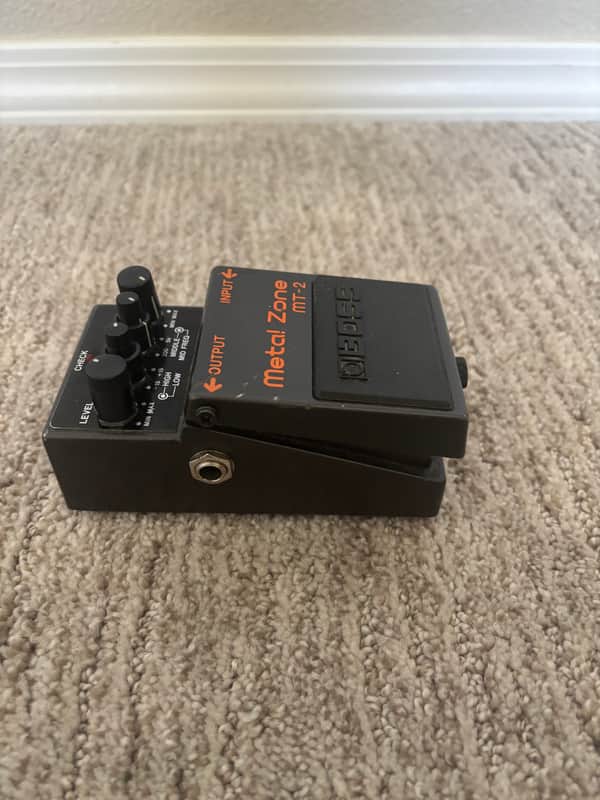 Boss MT-2 Metal Zone (Silver Label) 1991 - Present - Black | Reverb