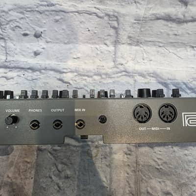 Roland SH-01A Analog Synth image 10