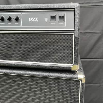 Ampeg SVT-CL Classic Series 300-Watt Tube Bass Amp Head 2007 - Present - Black image 2
