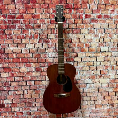 Martin 00-15M - Natural w/ Bag image 1