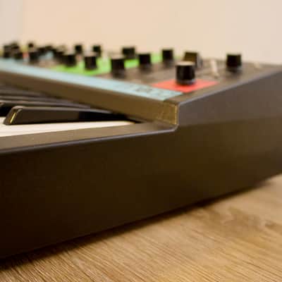 Moog Grandmother 32-Key Semi-Modular Analog Synthesizer 2018 - Present - Black / Multi-Colored Panel image 7