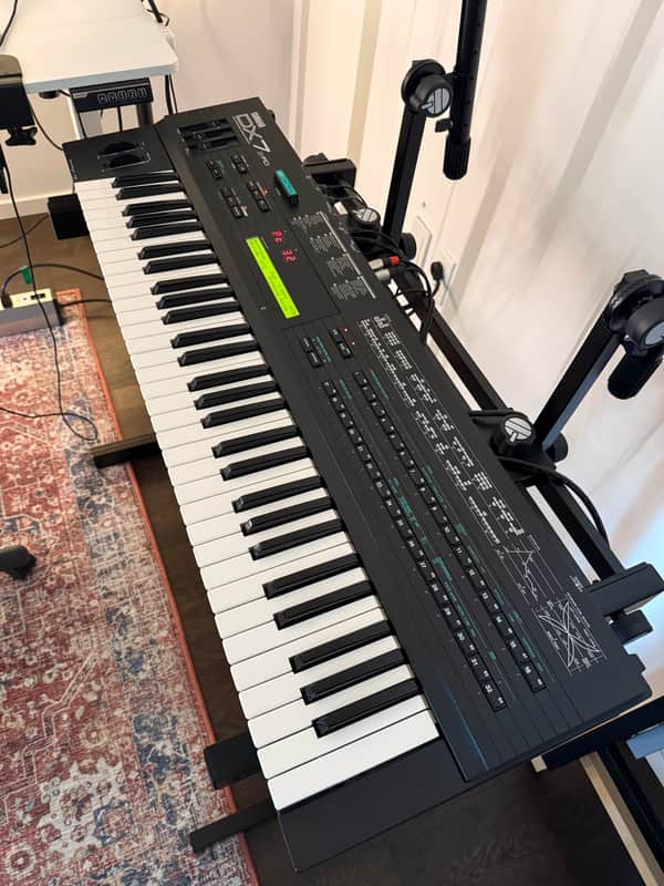Yamaha DX7IID 61-Key 16-Voice Digital Synthesizer | Reverb Canada