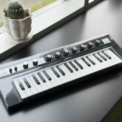 Yamaha Reface CP Mini Mobile Keyboard - Mint Condition - Decksaver Included