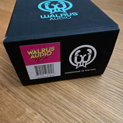 Walrus Audio Monument Harmonic Tap Tremolo V2 Limited Edition Neon 2020s - Neon Green image 7