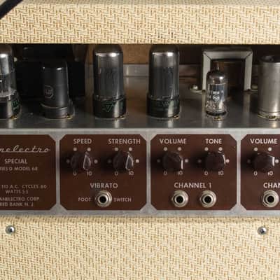 Danelectro Special Series D Model 68 Tube Amplifier (1956), ser. #5106. image 4