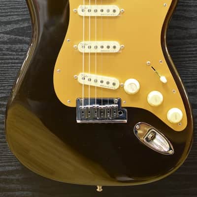 Fender American Ultra Stratocaster Maple Fingerboard Texas Tea with Hard Case B-Stock image 1