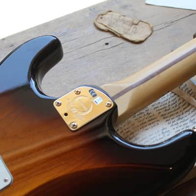 FENDER "60th Anniversary Commemorative Stratocaster" HARDCASE, 3, 44 KG image 13