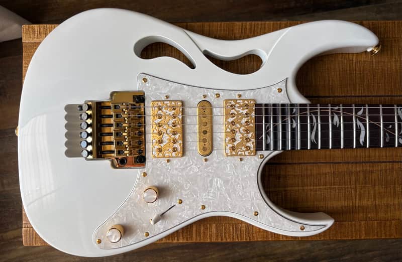 Ibanez PIA3761-SLW Steve Vai Signature