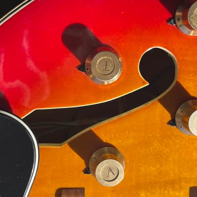 Ventura V-1400 60’s-70’s - Sunburst image 17
