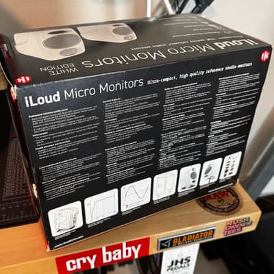 IK Multimedia iLoud Micro Monitors - White w/ Orig Box image 2