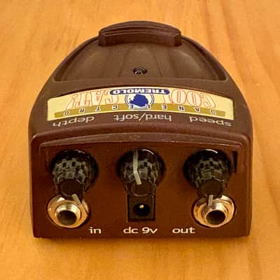 Danelectro Cool Cat Tremolo 2010s - Purple image 3