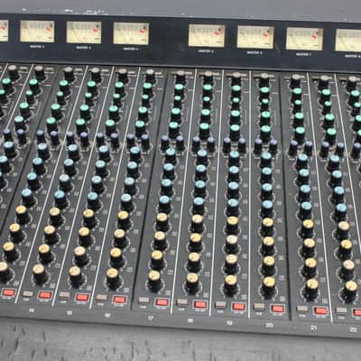 Yamaha 2408M 24 channel monitor mixing console image 4