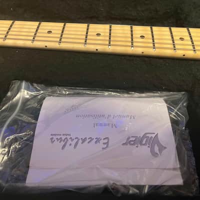 Vigier Excalibur Indus 2020 (Satin/Matte White with Satin Matte Black Pickguard, Trem) image 14