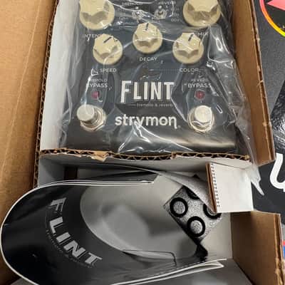 Strymon Flint Reverb and Tremolo V1 2012 - 2022 - Black with White Knobs image 5