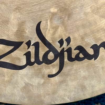 15" Zildjian A CUSTOM Crash 827g image 8
