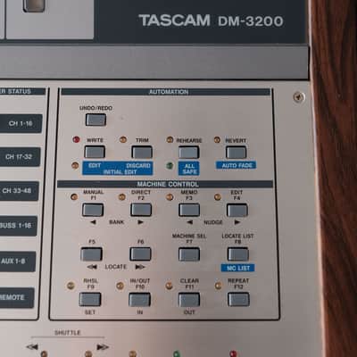 Tascam DM-3200 digital mixer DM-3200/MU-1000 Meter Bridge + IF-FW/DM FireWire Card Included image 19