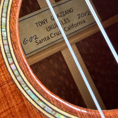2012 Tony Graziano Tenor Ukulele #602 – Redwood / Figured Lacewood – Abalone – HSC image 6