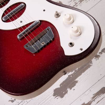 Immagine Silvertone 1457 with Amp/Case 1965 - 19