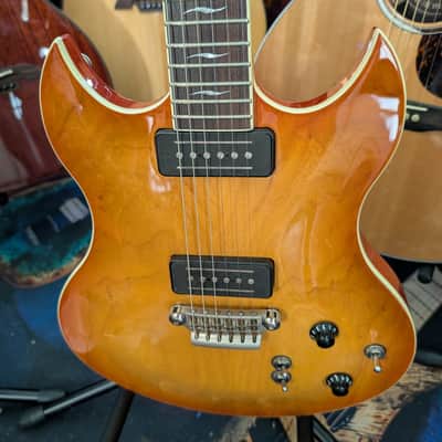 Vox SDC-55 Double Cut Solid Electric Guitar Tea Burst image 4