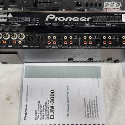 PIONEER The famous Professional DJM-3000 4-channel, 19” rackmount DJ mixer, Analog & Digital image 2