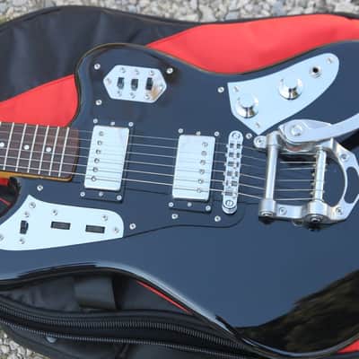 Fender Jaguar Japan Special Edition HH – Black image 3