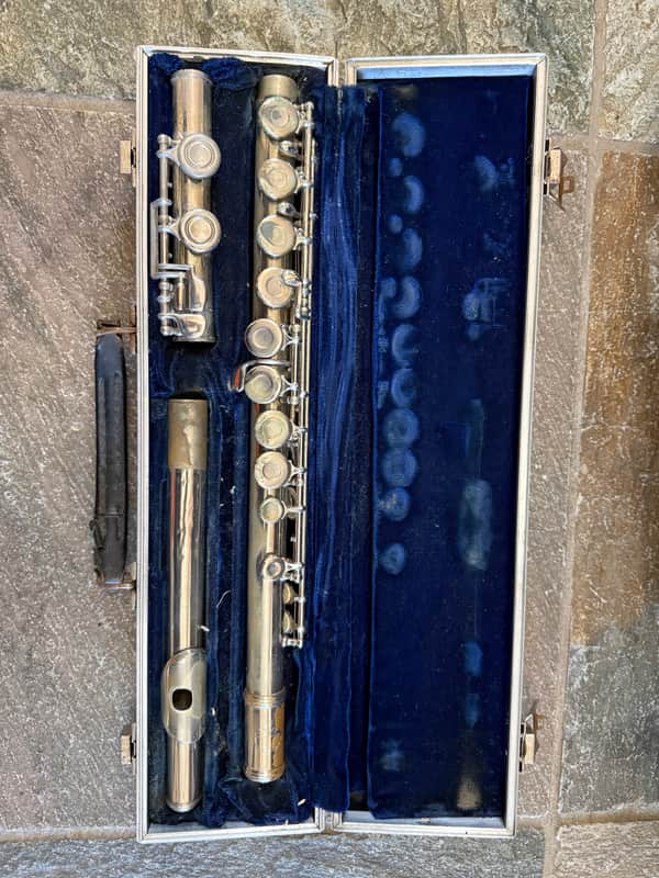 Armstrong 104 Student Model Flute image 1