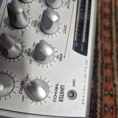 Alesis CLX-440 Dual Stereo Compressor / Expander / Limiter 2000s - Silver image 7