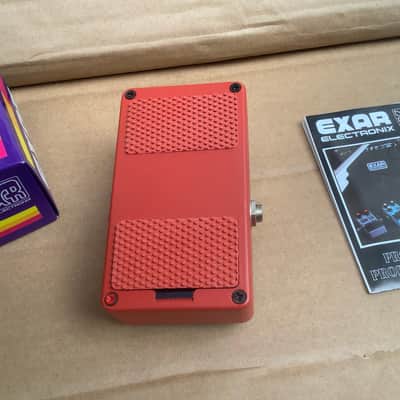 Exar Vintage distortion in Original box with manual image 6