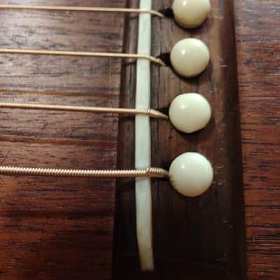 Martin 1958 Bridge Pins from a 0-15 1958 - Off white plastic image 2