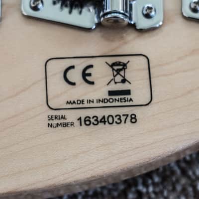 Sire LEFT-HANDED Marcus Miller v7 4-string TS image 13