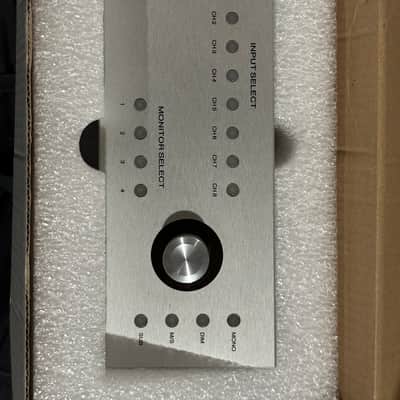 Antelope Audio Satori Gen1 with R4S remote image 3