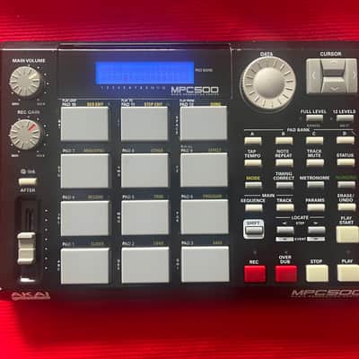 Akai MPC500 Music Production Center