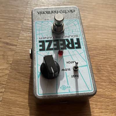 Electro-Harmonix Freeze Nano Sound Retainer Sustain Pedal 2010 - Present - Blue / Gray image 2