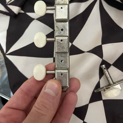 Original Kluson Deluxe 3 on a side 1950s-1960s - Chrome, white image 3