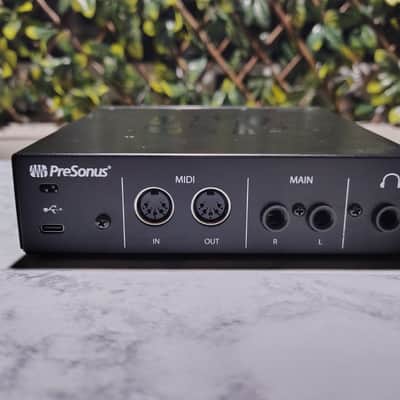 PreSonus Revelator iO24 USB‑C Audio Interface – Studio Quality – Excellent Condition imagen 7