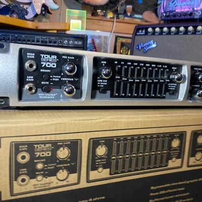 Peavey Tour Series 700 Rackmount Bass Head 2010s? - Silver and Black image 2