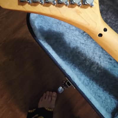Kramer Focus 80s Focus 1000 Banana Headstock 80s Egg Robin Blue image 7